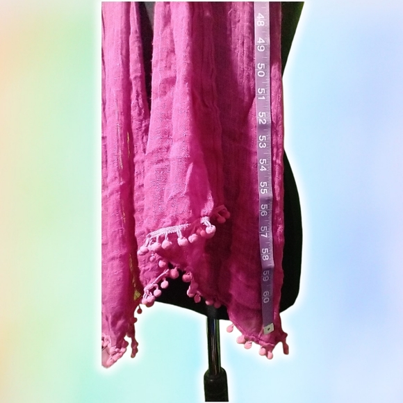 Vintage Pompom Scarf - Picture 3 of 5